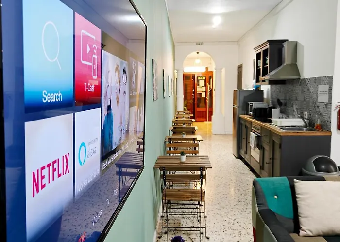 بيت خشبي Cosy 4 *